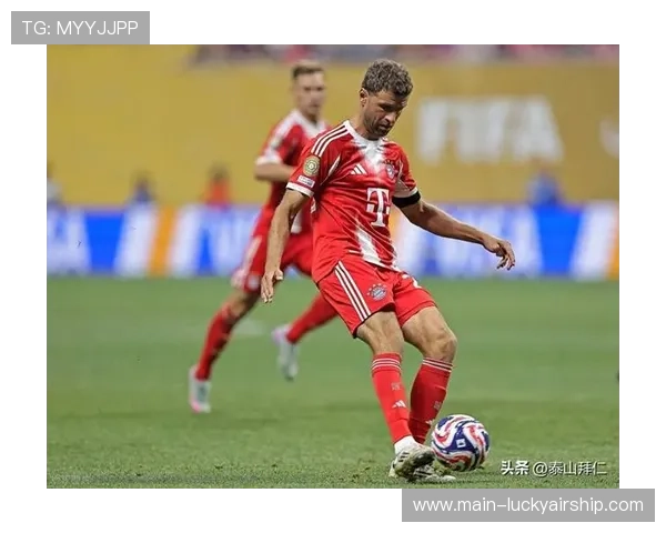 沃尔夫斯堡1-8溃败拜仁,球迷抗议管理层夏季引援 沃尔夫斯堡1-8溃败拜仁,球迷抗议管理层夏季引援