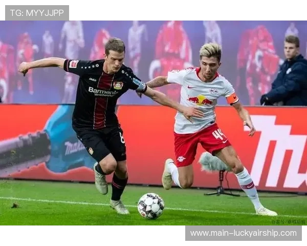 弗赖堡客场连败暴露防守问题,欧战希望渐渺茫 弗赖堡客场连败暴露防守问题,欧战希望渐渺茫