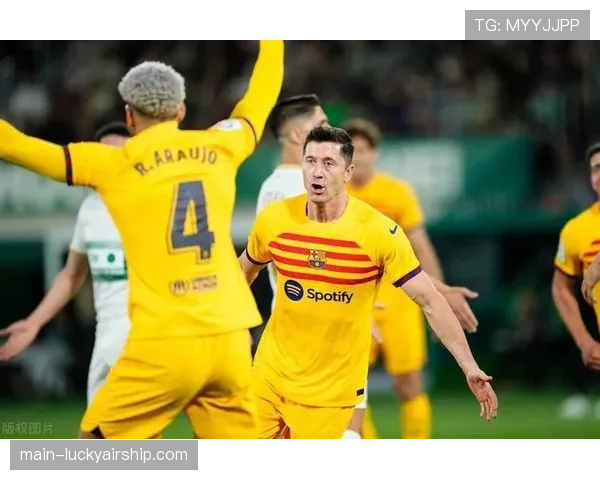 终场战报：赫罗纳3-2逆转巴塞罗那，米歇尔的激进进攻战术再次上演神奇剧本